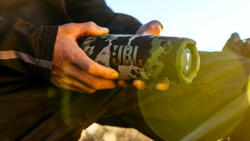 JBL Flip 7 og Charge 6 Bluetooth-høyttalere: AI-lydforsterkning og utvidet batterilevetid