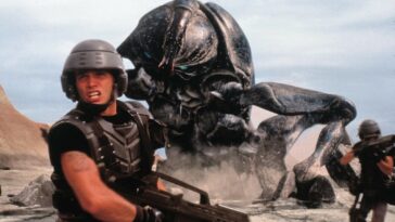 Neill Blomkamp tar styringen på ny Starship Troopers-film