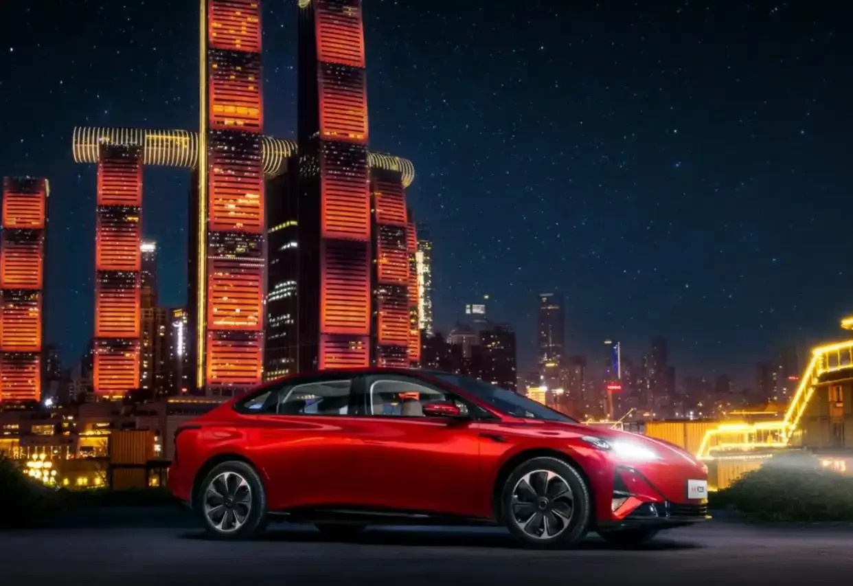 Ikke mindre interessant var HONGQI Lingxi-systemet, basert på den kinesiske AI-modellen DeepSeek-R1. - HarDet Ikke mindre interessant var HONGQI Lingxi-systemet, basert på den kinesiske AI-modellen DeepSeek-R1.