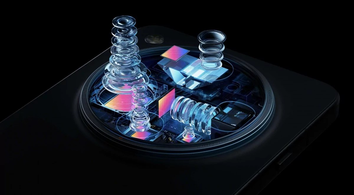 De to hovedkameramodulene er også oppdatert og det er et helt nytt kamera kalt True Chroma