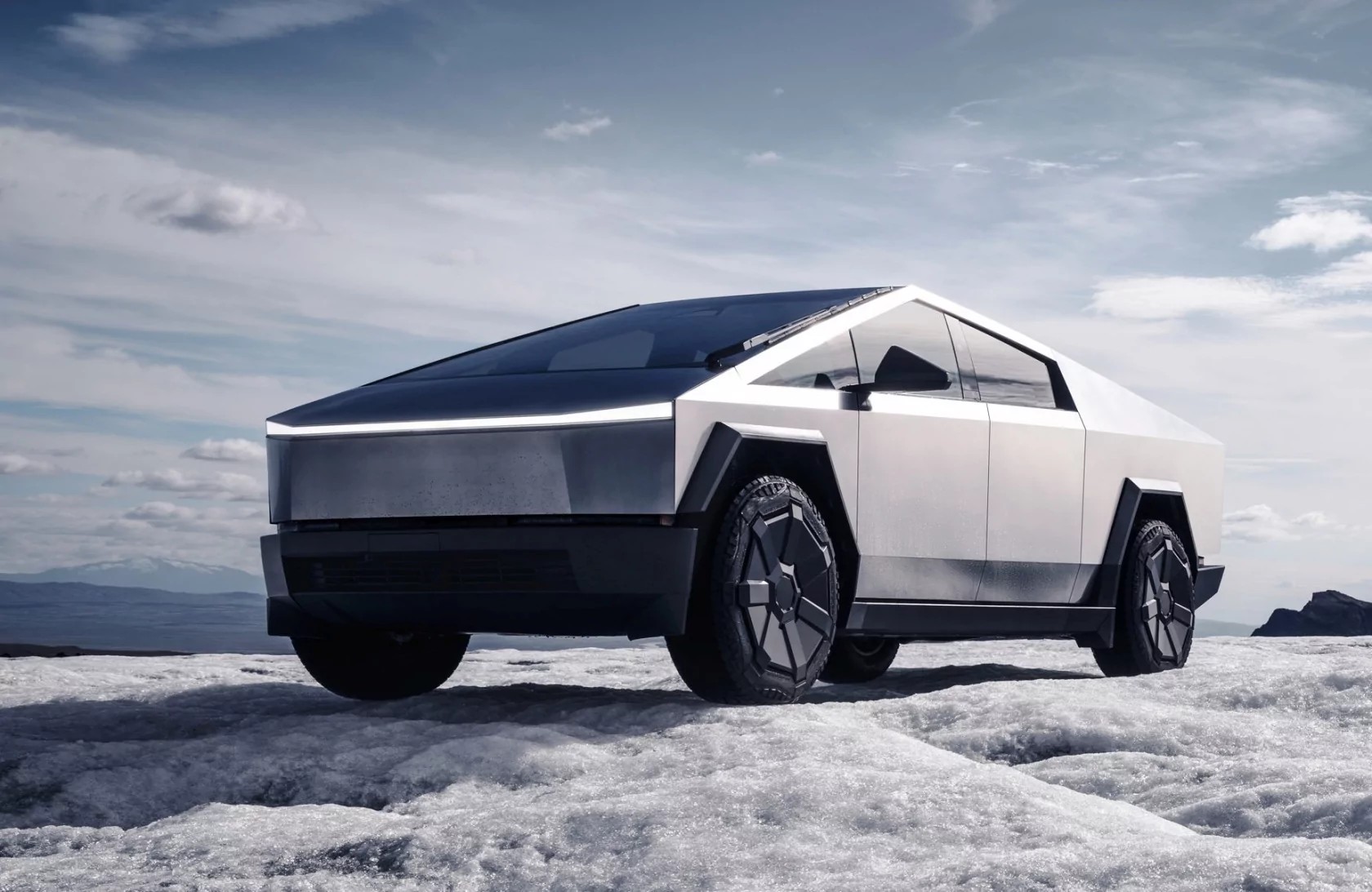 Ny og rimeligere versjon av Tesla Cybertruck lansert – lengre rekkevidde, færre funksjoner