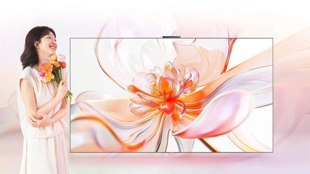 TV-en har en ultratynn design med en tykkelse på mindre enn 5 cm, 4K UHD-oppløsning og Super Mini LED-bakgrunnsbelysning