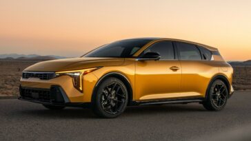 Kia K4 hatchback lansert: Sportslig femdørsalternativ til sedanen med opptil 193 hk