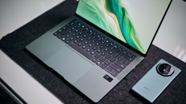 HONOR MagicBook Art 14 (2025): Ultralett 14'' OLED-laptop med Intel Ultra-prosessor og 1600 nits skjerm