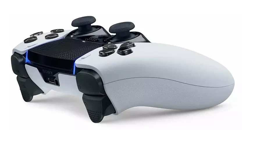 Sonys DualSense-kontroller kan nå kobles til fire enheter samtidig.