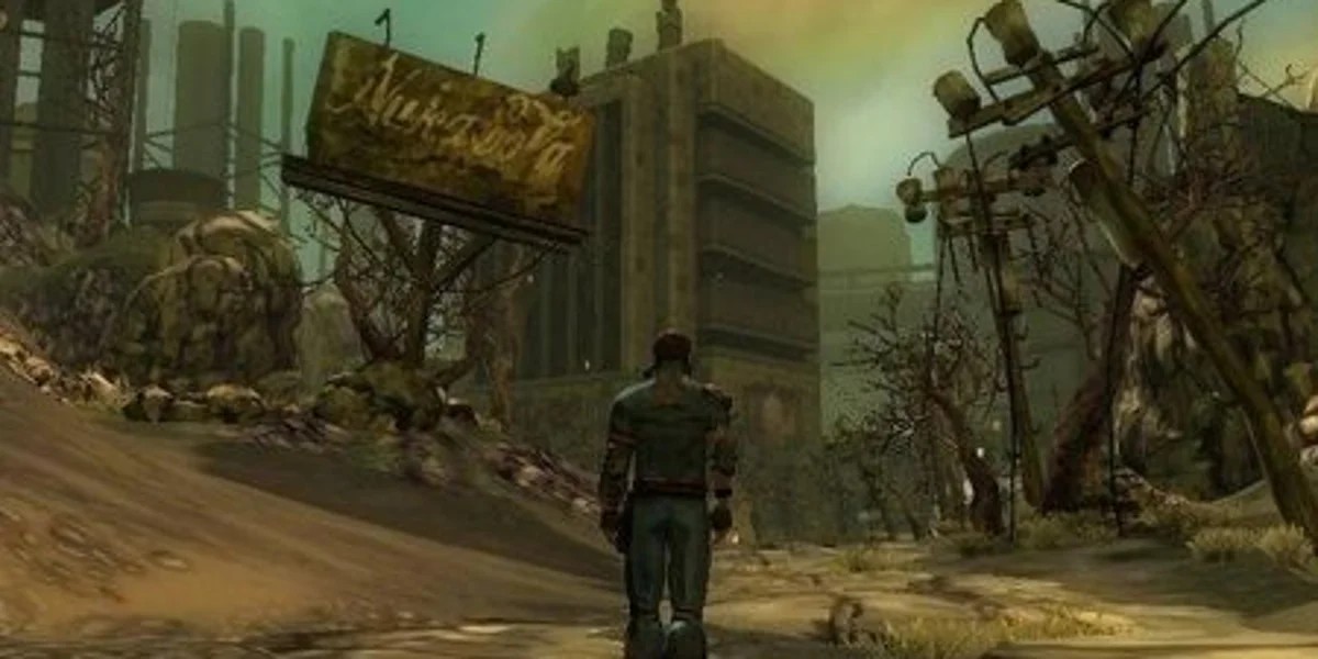 Senere, i 2007, da Bethesda fikk full kontroll over Fallout-merket, fikk Interplay lisens til å utvikle Fallout Online. Vilkårene i avtalen var imidlertid ekstremt strenge: utgiveren måtte skaffe 30 millioner dollar til produksjonen, starte arbeidet innen april 2009 og fullføre det senest i april 2013. - HarDet Senere, i 2007, da Bethesda fikk full kontroll over Fallout-merket, fikk Interplay lisens til å utvikle Fallout Online. Vilkårene i avtalen var imidlertid ekstremt strenge: utgiveren måtte skaffe 30 millioner dollar til produksjonen, starte arbeidet innen april 2009 og fullføre det senest i april 2013.