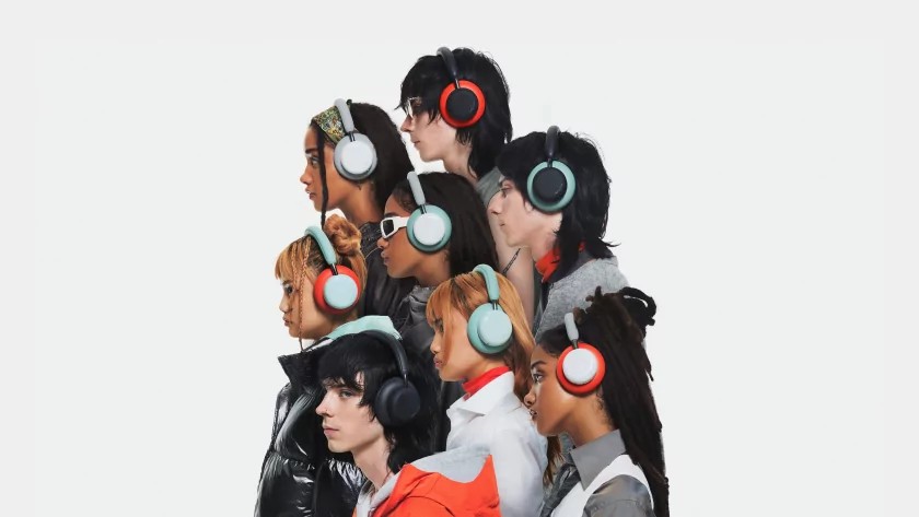 Den påståtte batterilevetiden er imponerende. Ifølge utviklerne vil en full lading av 720 mAh-batteriet vare i 100 timer med lytting til favorittlåtene dine uten bruk av støydemping. 