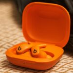 Apple lanserer Powerbeats Fit – trådløse ørepropper for trening og hverdag - HarDet Apple lanserer Powerbeats Fit – trådløse ørepropper for trening og hverdag