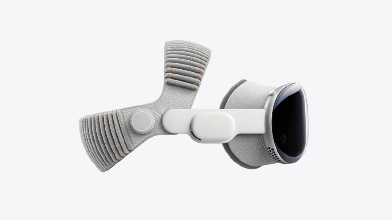 Apple lanserer Vision Pro 2025 med M5-brikke, 120 Hz-skjerm, 40 % bedre ytelse og 20 % lengre batteritid. Les alt om designendringer, AI-forbedringer og nye funksjoner.