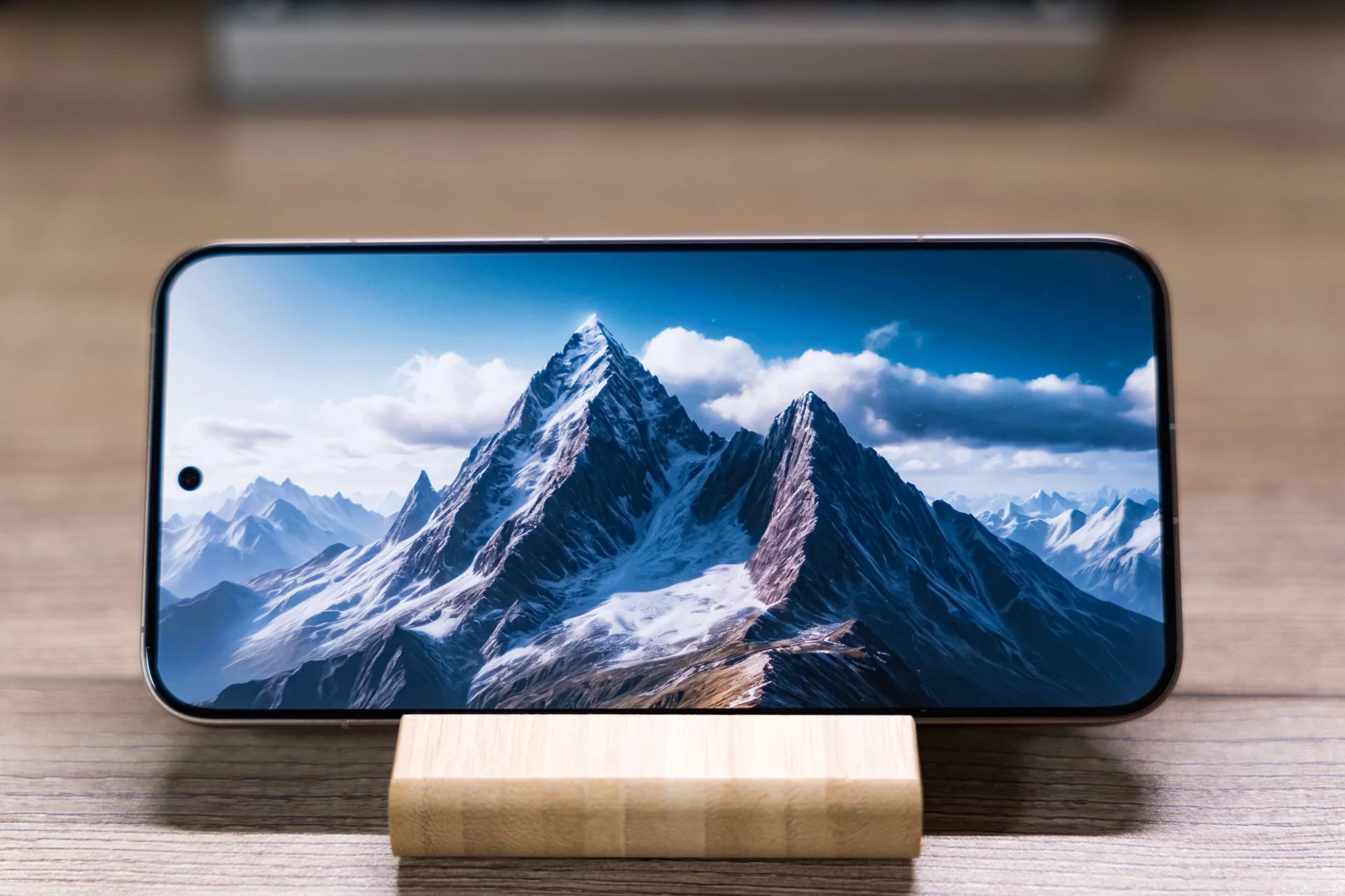 Xiaomi 15T Pro har et batteri på 5500 mAh, 500 mAh større enn forgjengeren.