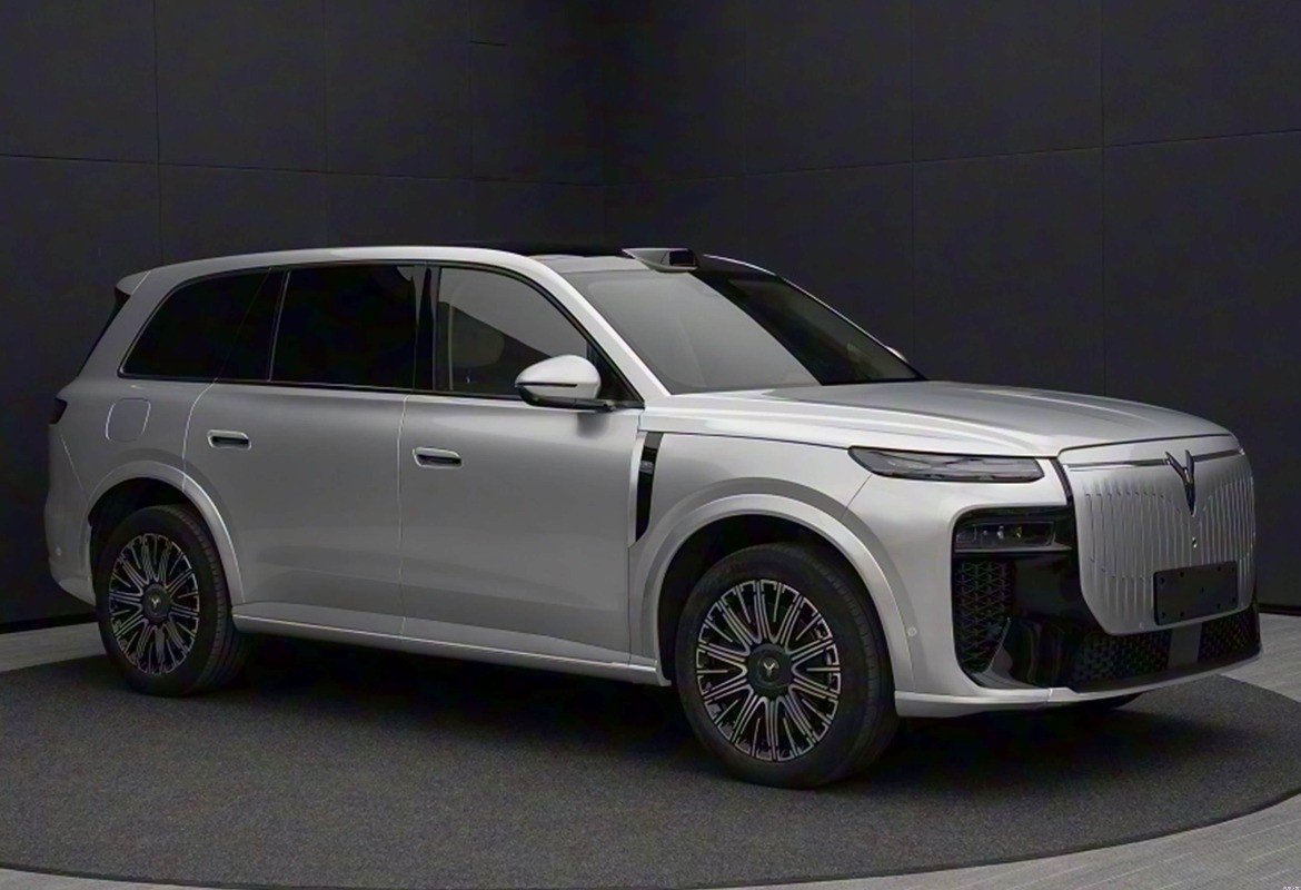 Voyah Taishan 8 avslørt: Ny plug-in hybrid crossover med Huawei ADS og fem seter