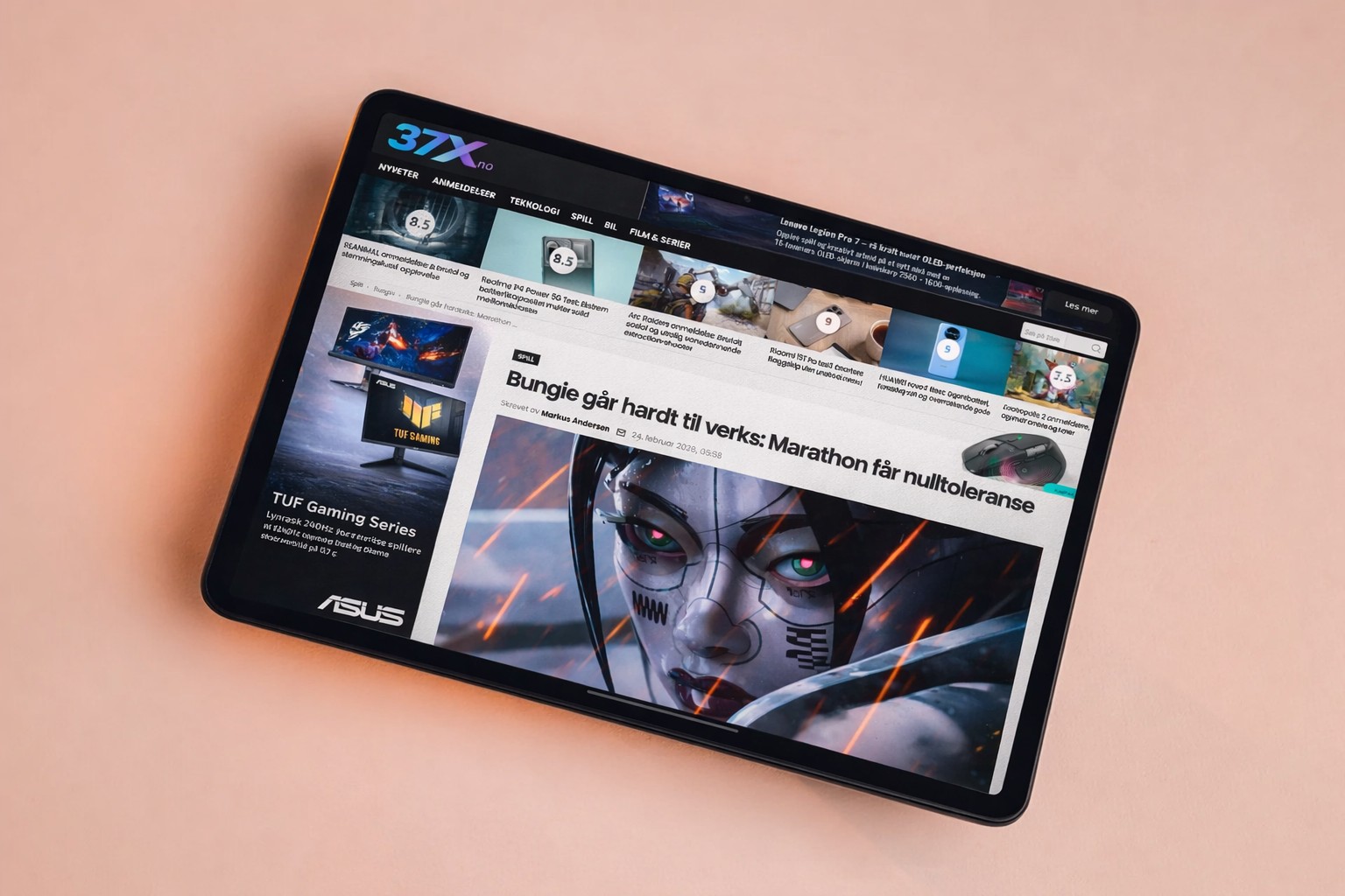 «2K» refererer til 2560×1600 piksler – et sideforhold på 16:10. Dette er en litt høyere skjerm enn det klassiske 16:9 multimedieformatet, men en bredere skjerm enn 3:2-formatet som finnes i dingser som primært er designet for produktivitet.