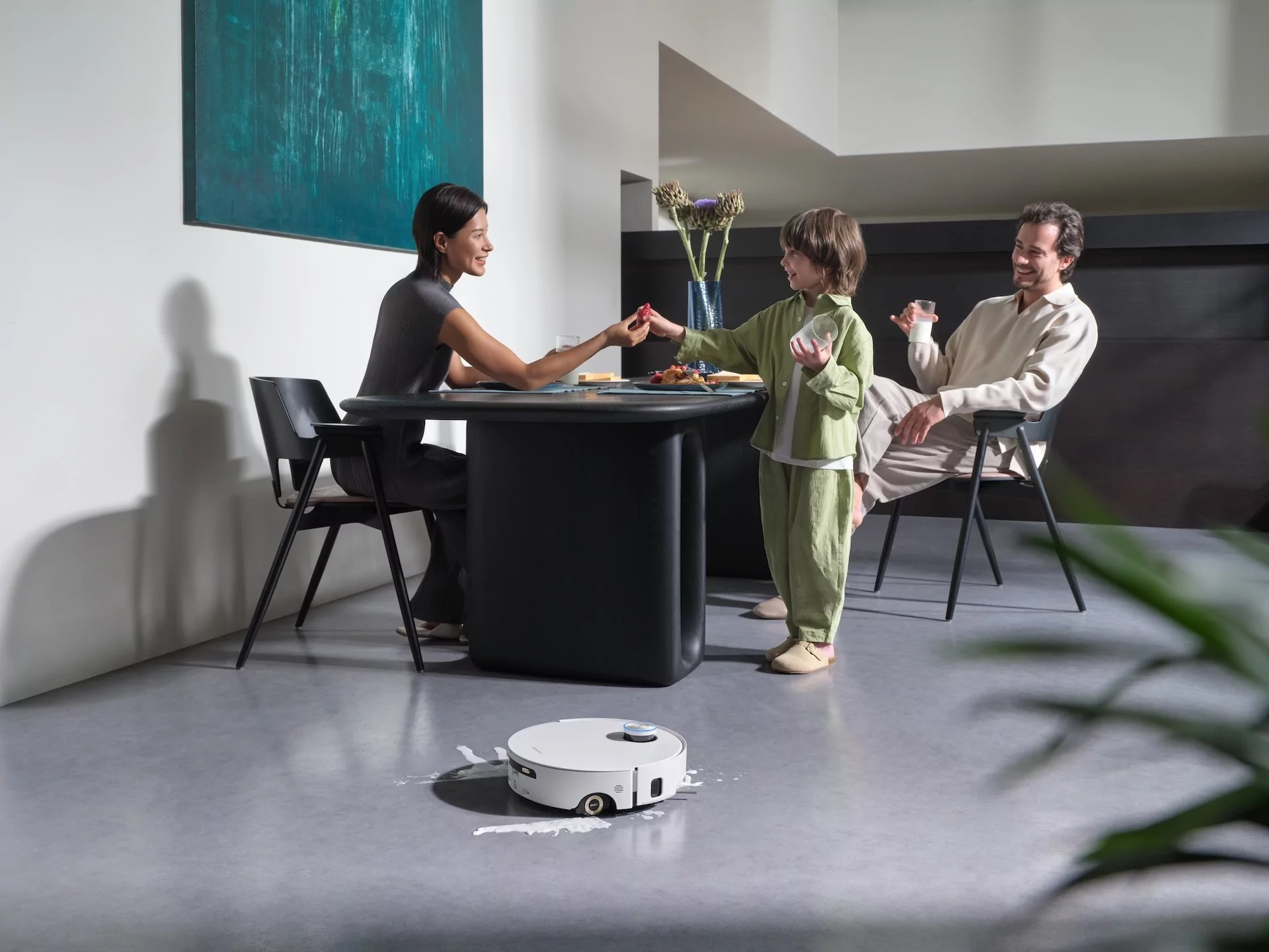 Dreame la spesielt vekt på robotens navigasjon. Den bruker et kompleks av sensorer, inkludert en lidar (i tillegg til to HD-kameraer og en sidemontert 3D-strukturert lysskanner for å oppdage kabler på gulvet). 