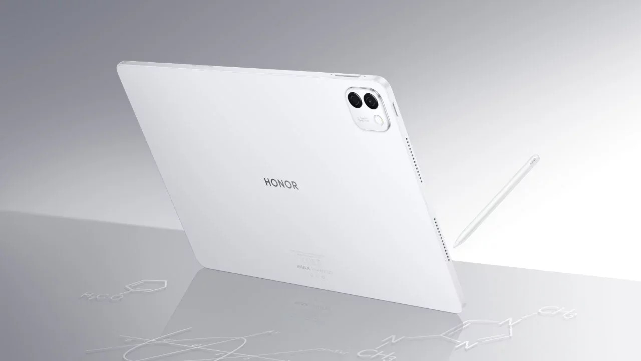 MagicPad 4 er også 145 gram lettere takket være den nye skjermen og et mindre batteri på 10 100 mAh. En 66 W lader vil bli inkludert med nettbrettet.