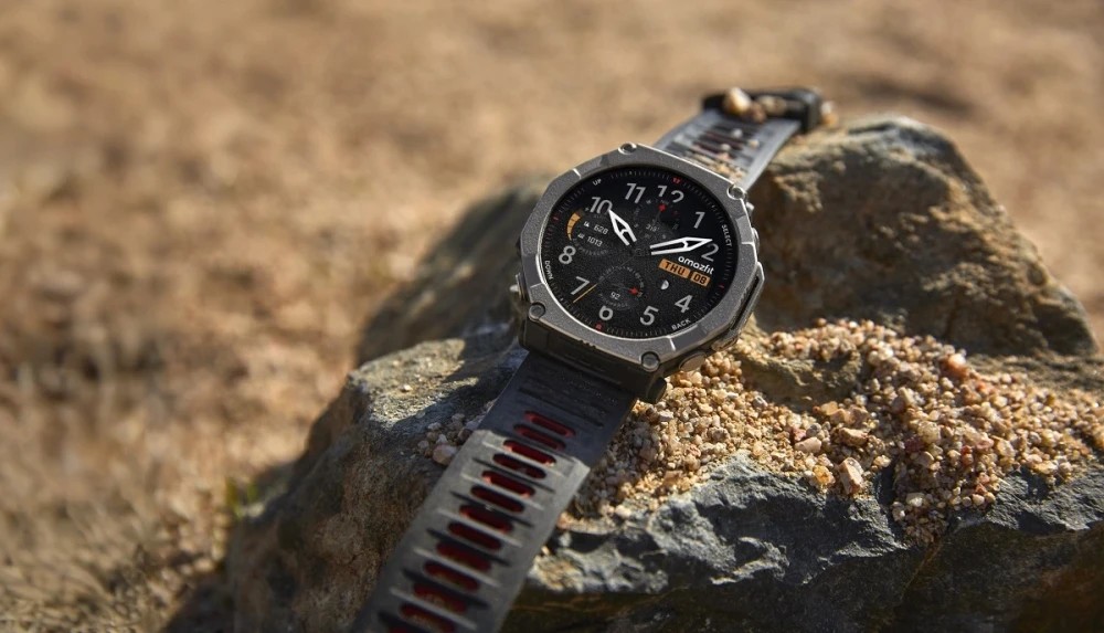 T-Rex Ultra 2 kombinerer førsteklasses materialer, avanserte navigasjonsfunksjoner og forlenget batterilevetid for å støtte idrettsutøvere og oppdagelsesreisende som takler lange, utfordrende stier der forberedelse og pålitelighet er avgjørende.